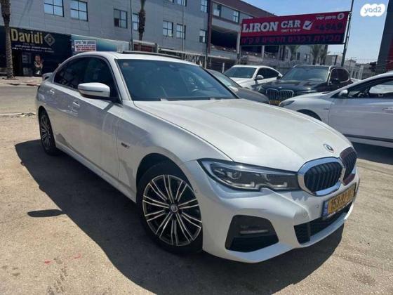 ב.מ.וו סדרה 3 330E M-Sport הייבריד אוט' 2.0 (184 כ''ס) היברידי חשמל / בנזין 2022 למכירה בראשון לציון