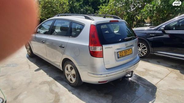 יונדאי i30CW Inspire סטיישן אוט' 1.6 (126 כ''ס) בנזין 2010 למכירה באומן