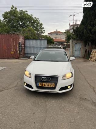 אאודי A3 Sportback Sharp אוט' 1.6 (102 כ''ס) בנזין 2010 למכירה ברמת השרון