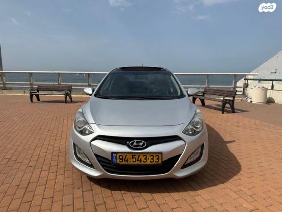 יונדאי i30 Inspire אוט' 1.6 (135 כ"ס) בנזין 2015 למכירה בחיפה