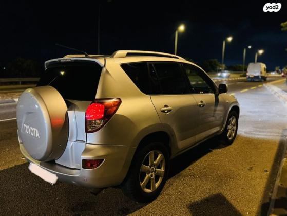 טויוטה RAV4 ארוך 4X4 Premium אוט' 2.0 (152 כ''ס) בנזין 2009 למכירה בחיפה