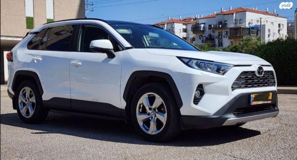 טויוטה RAV4 ארוך Extreme אוט' 2.0 (175 כ''ס) בנזין 2019 למכירה באשדוד