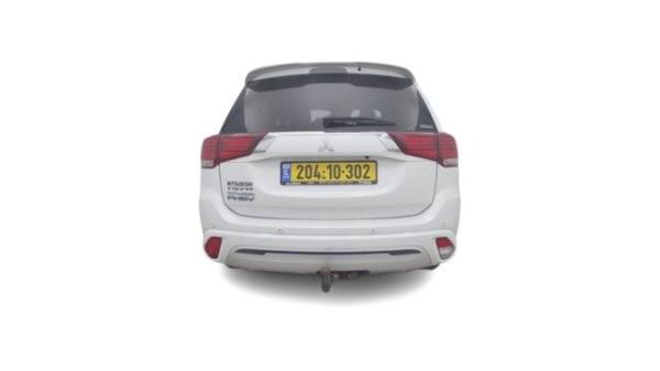 מיצובישי אאוטלנדר PHEV 4X4 Luxury הייבריד אוט' 5 מק' 2.4 (135 כ''ס) חשמלי 2020 למכירה ב