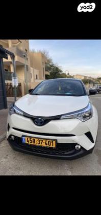 טויוטה C-HR Chic הייבריד אוט' 1.8 (98 כ"ס) בנזין 2018 למכירה ביקנעם עילית