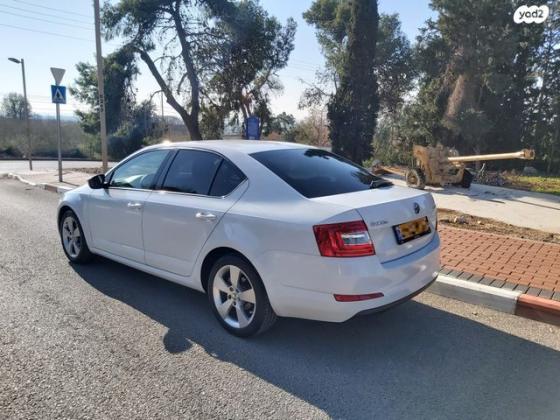 סקודה אוקטביה Style אוט' 1.4 (150 כ"ס) בנזין 2016 למכירה בזמר