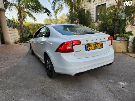 וולוו S60 T5 Kinetic אוט' 2.0 (245 כ''ס) בנזין 2014 למכירה בנהריה