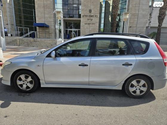 יונדאי i30CW Inspire סטיישן אוט' 1.6 (126 כ''ס) בנזין 2010 למכירה בכרמיאל