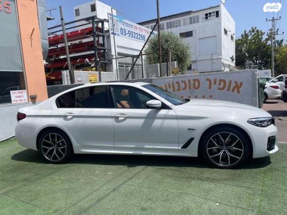 ב.מ.וו סדרה 5 4X4 545E M-Sport אוט' 3.0 (256 כ"ס) ק' 2 היברידי חשמל / בנזין 2023 למכירה בנתניה