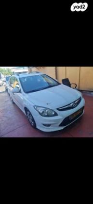 יונדאי i30CW Inspire סטיישן אוט' 1.6 (126 כ''ס) בנזין 2011 למכירה בחולון