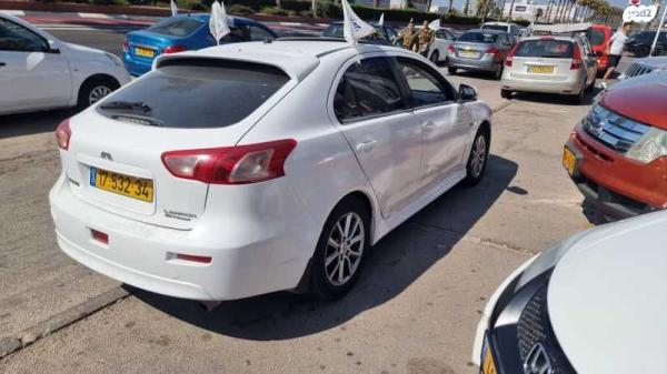 מיצובישי לנסר ספורטבק Sport אוט' 5 דל' 1.8 (140 כ"ס) בנזין 2015 למכירה בחיפה