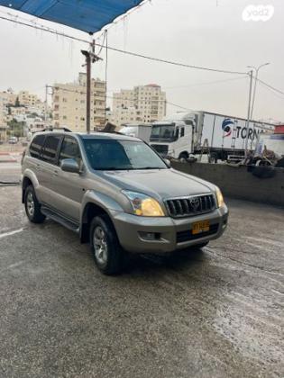 טויוטה לנד קרוזר ארוך 4X4 STD אוט' דיזל 8 מק' 3.0 (166 כ''ס) דיזל 2005 למכירה בירושלים