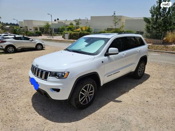 ג'יפ / Jeep גרנד צ'ירוקי 4X4 Laredo אוט' 5 מק' 3.6 (286 כ''ס) בנזין 2022 למכירה בחיפה