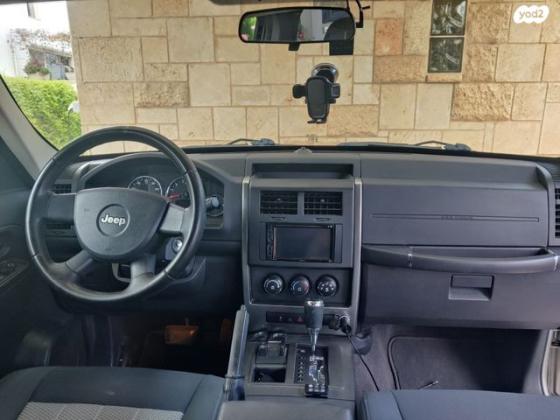 ג'יפ / Jeep ליברטי (עד 2013) 4X4 Limited אוט' 3.7 (204 כ''ס) [2005-2010] בנזין 2010 למכירה בחיפה