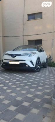 טויוטה C-HR Chic הייבריד אוט' 1.8 (98 כ"ס) בנזין 2018 למכירה במעלה עירון