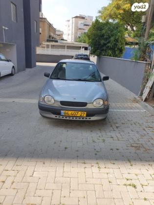 טויוטה קורולה Terra Class אוט' 1.6 בנזין 1999 למכירה בפתח תקווה