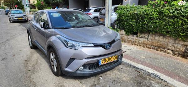 טויוטה C-HR City הייבריד אוט' 1.8 (98 כ"ס) בנזין 2017 למכירה בראשון לציון