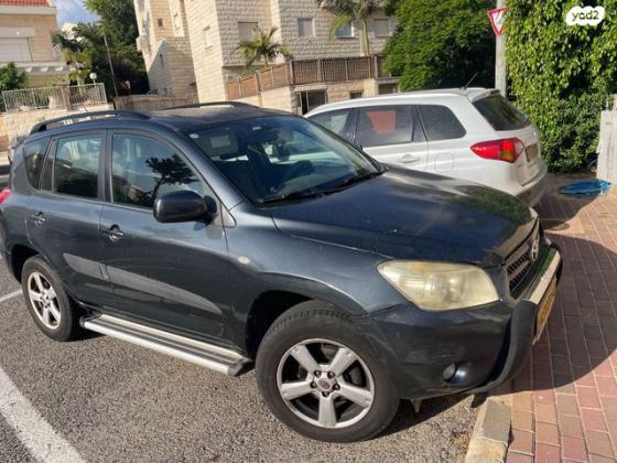 טויוטה RAV4 ארוך 4X4 Premium אוט' 2.0 (152 כ''ס) בנזין 2008 למכירה בחיפה