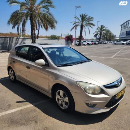 יונדאי i30 Inspire אוט' 1.6 (126 כ''ס) בנזין 2010 למכירה ברחובות