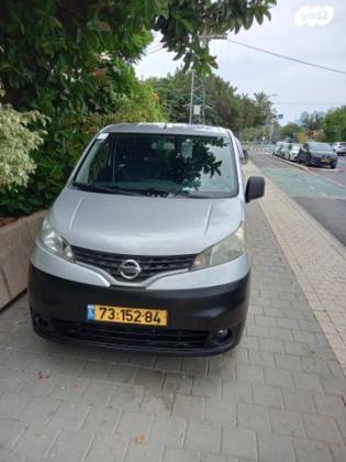 ניסאן NV200 Combi ידני דיזל 5 מק' 1.5 (90 כ''ס) דיזל 2017 למכירה בתל אביב יפו