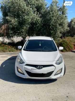 יונדאי i30 Inspire סטיישן אוט' 1.6 (135 כ"ס) בנזין 2013 למכירה בעכו