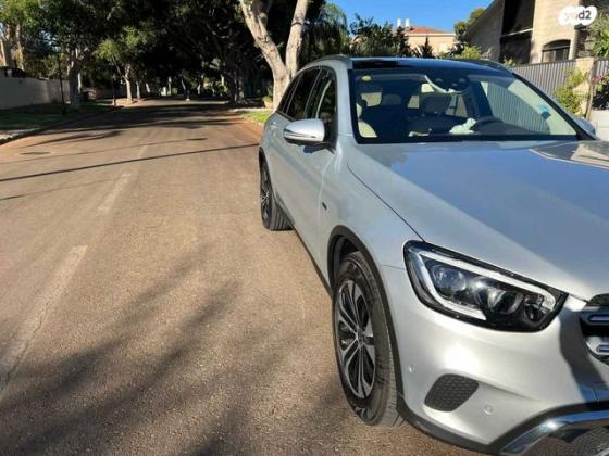 מרצדס GLC 4X4 GLC300E Premium הייבריד אוט' 2.0 (322 כ"ס) היברידי חשמל / בנזין 2020 למכירה בתל אביב יפו