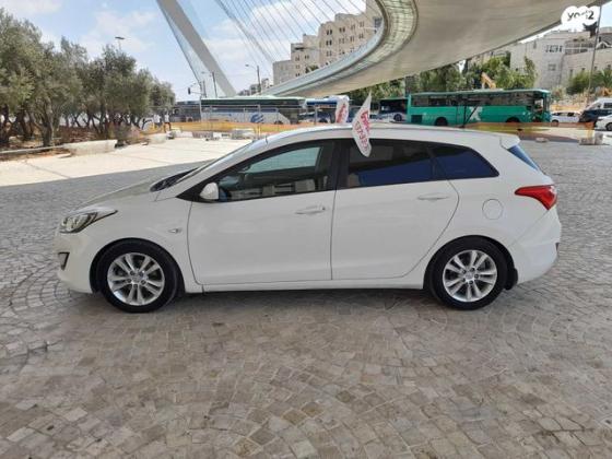 יונדאי i30 Inspire סטיישן אוט' 1.6 (135 כ"ס) בנזין 2015 למכירה בירושלים