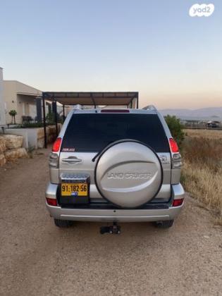 טויוטה לנד קרוזר ארוך 4X4 Luxury אוט' דיזל 8 מק' 3.0 (166 כ''ס) דיזל 2005 למכירה בפצאל