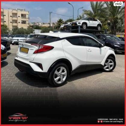 טויוטה C-HR Club הייבריד אוט' 1.8 (98 כ''ס) בנזין 2018 למכירה בכרמיאל