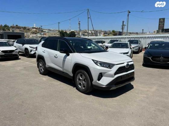 טויוטה RAV4 הייבריד E-xperience הייבריד 5 דל' אוט' 2.5 (178 כ''ס) בנזין 2023 למכירה בירכא