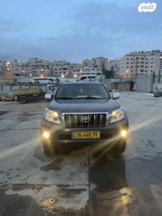 טויוטה לנד קרוזר ארוך 4X4 Luxury אוט' דיזל 7 מק' 3.0 (173 כ''ס) דיזל 2010 למכירה בירושלים