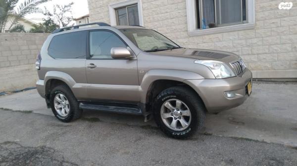 טויוטה לנד קרוזר קצר 4X4 Luxury אוט' דיזל 3.0 (166 כ''ס) דיזל 2004 למכירה בסח'נין