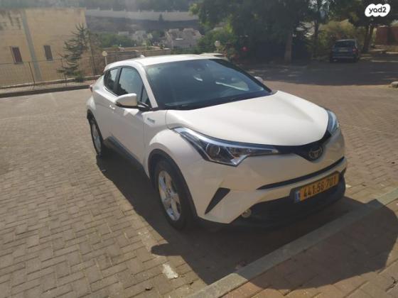 טויוטה C-HR Club הייבריד אוט' 1.8 (98 כ''ס) בנזין 2018 למכירה בראשון לציון