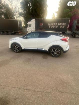 טויוטה C-HR Chic הייבריד אוט' 1.8 (98 כ"ס) בנזין 2019 למכירה בנתניה