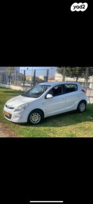 יונדאי i20 Inspire אוט' 1.4 (100 כ"ס) [2009-2015] בנזין 2011 למכירה ברמת גן