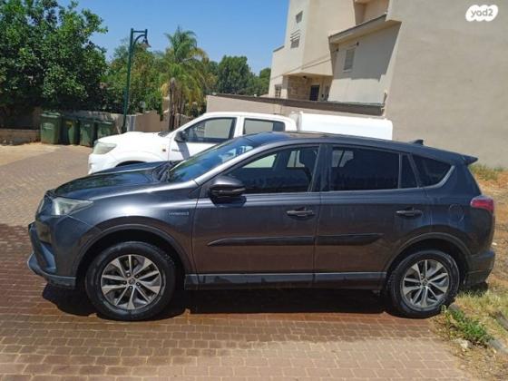 טויוטה RAV4 הייבריד Premium הייבריד אוט' 2.5 (155 כ''ס) בנזין 2018 למכירה באבן יהודה