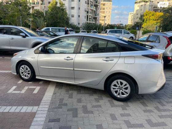 טויוטה פריוס Comfort TSS הייבריד אוט' 1.8 (98 כ''ס) בנזין 2018 למכירה בפתח תקווה