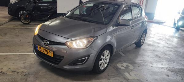 יונדאי i20 Inspire אוט' 1.4 (100 כ"ס) [2009-2015] בנזין 2013 למכירה בחיפה