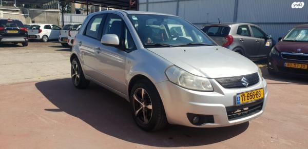 סוזוקי SX4 GLX-HB הצ'בק אוט' 1.6 (107 כ''ס) בנזין 2009 למכירה בחיפה