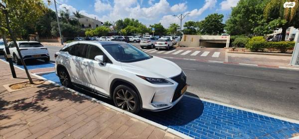 לקסוס RX300 4X4 Premium אוט' 2.0 (238 כ''ס) בנזין 2022 למכירה ברחובות