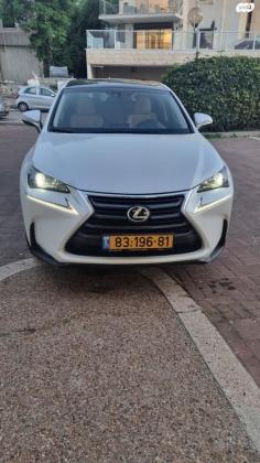 לקסוס NX NX200T Luxury אוט' 2.0 (238 כ"ס) בנזין 2016 למכירה בחיפה