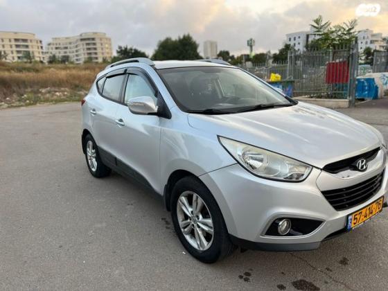 יונדאי iX35 Inspire אוט' 2.0 (163 כ''ס) בנזין 2011 למכירה במודיעין מכבים רעות