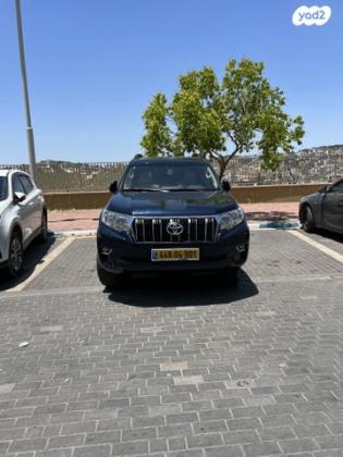 טויוטה לנד קרוזר קצר 4X4 Luxury אוט' דיזל 2.8 (177 כ"ס) דיזל 2018 למכירה באום אל פחם