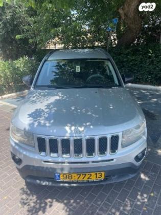 ג'יפ / Jeep קומפאס 4X4 Sport אוט' 2.4 (168 כ''ס) בנזין 2012 למכירה בחולון