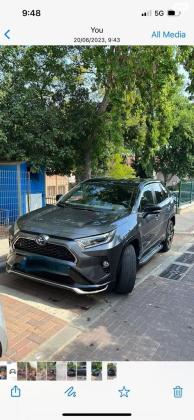 טויוטה RAV4 הייבריד 4X4 E-Motion פלאג-אין אוט' 2.5 (185 כ''ס) היברידי חשמל / בנזין 2021 למכירה בהרצליה