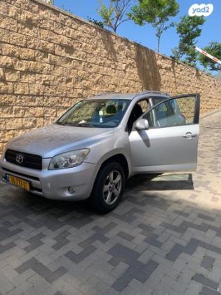 טויוטה RAV4 ארוך 4X4 Premium אוט' 2.0 (152 כ''ס) בנזין 2007 למכירה בכפר סבא