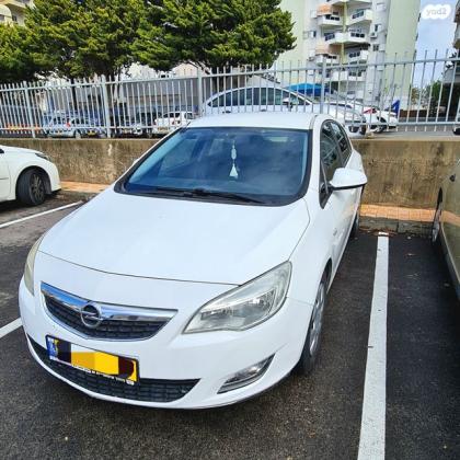 אופל אסטרה Essentia הצ'בק אוט' 1.6 (115 כ''ס) בנזין 2011 למכירה באשקלון