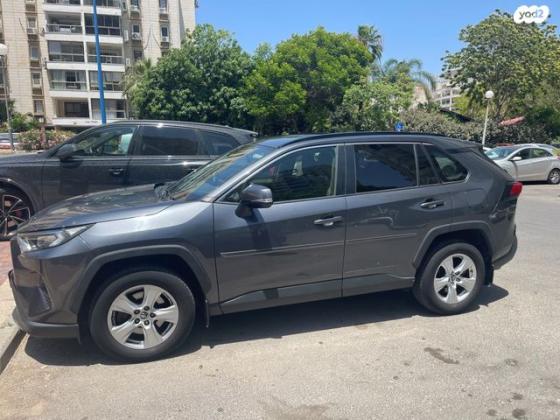 טויוטה RAV4 ארוך 4X2 Experience אוט' 2.0 (175 כ''ס) בנזין 2019 למכירה באשדוד