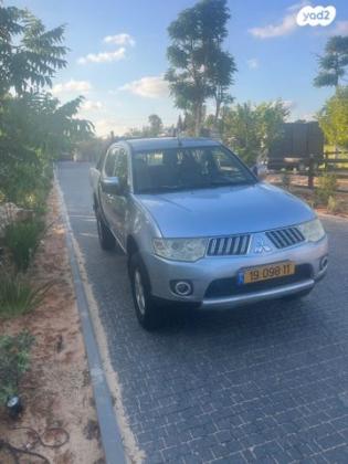 מיצובישי L200 האנטר 4X4 4X4 GLX דאבל קבינה אוט' דיזל 2.5 (136 כ''ס)[10-15] דיזל 2013 למכירה בכפר סבא