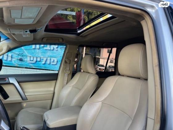 טויוטה לנד קרוזר ארוך 4X4 Luxury אוט' דיזל 7 מק' 3.0 (190 כ''ס) דיזל 2014 למכירה בירושלים