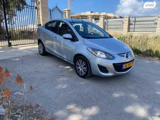 מאזדה H Active סדאן אוט' 1.5 (103 כ"ס) בנזין 2011 למכירה בחיפה